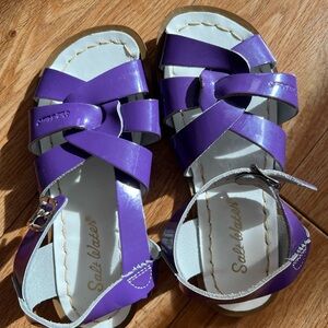 Saltwater Sandals by Hoy Purple for kids size 12